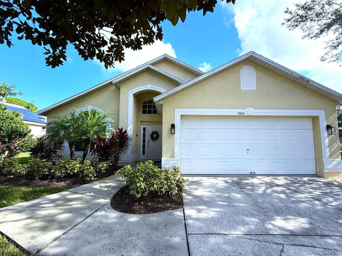 Exterior & Views 2, Updated Southern Dunes Golf Villa, Spa, Updated!, Polk