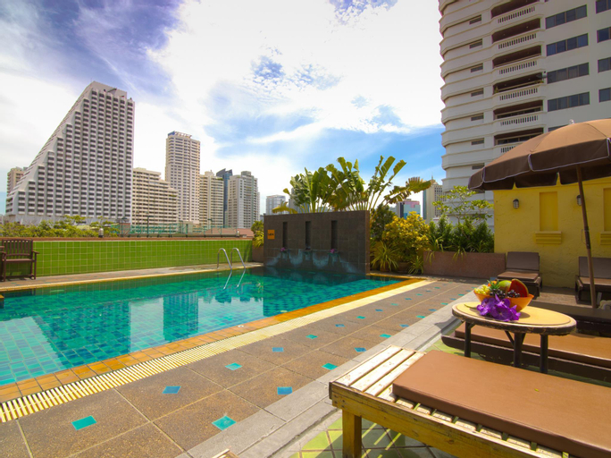 Swimming Pool 11