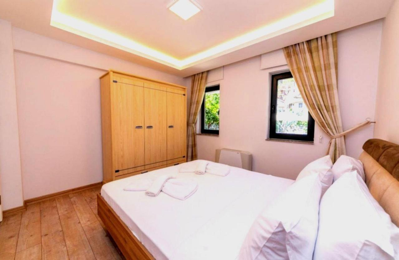 Others 2, House Sapphire, Marmaris