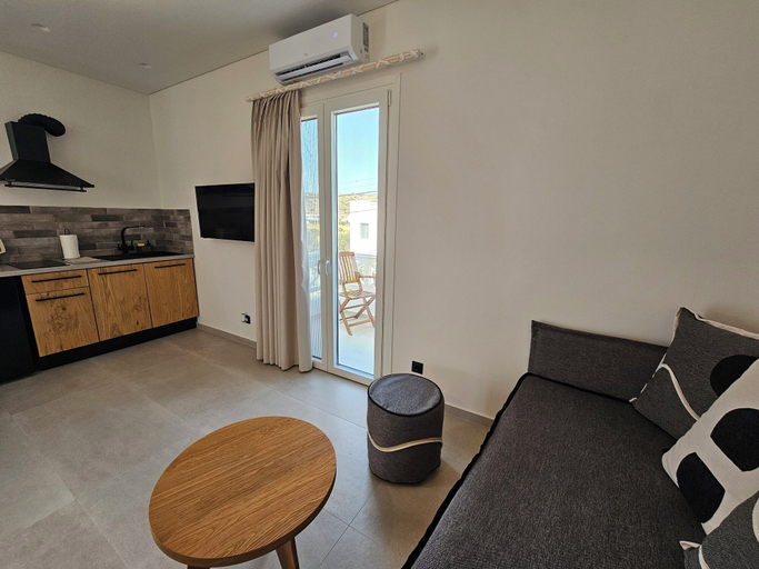 Others 5, Aristotle Suites, South Aegean