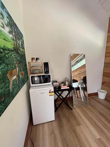 Others 2, Rainy Hill Retreat - The Loft, Cardinia - North