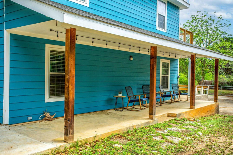 Others 4, River Rock Retreat, Bandera