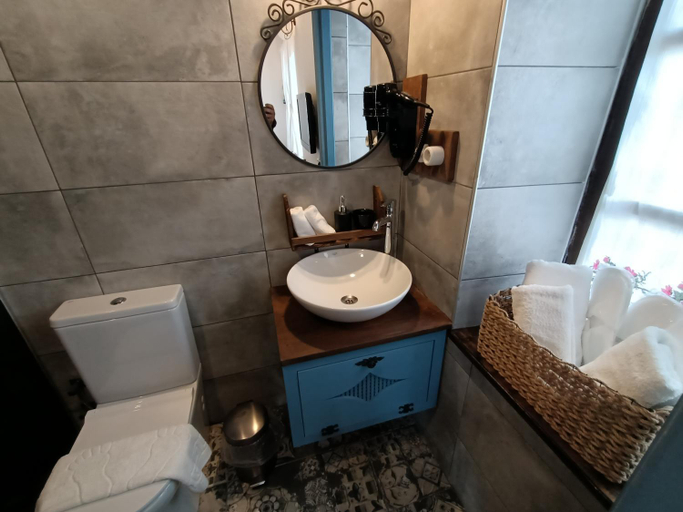 Bathroom 3, Pulinda Pansiyon, Söke