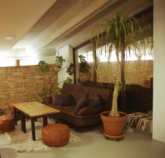 Others 4, GARAGE HOSTEL, Gorizia