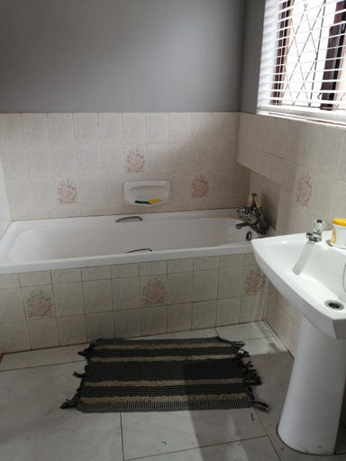 Others 2, Communal Cottage Rooms, eThekwini