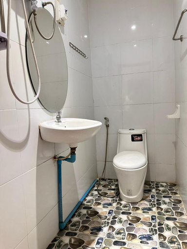 Bathroom 3, Vang Vieng Global Guesthouse, Vangvieng