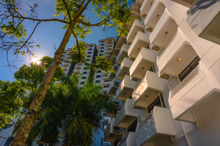 Exterior 15