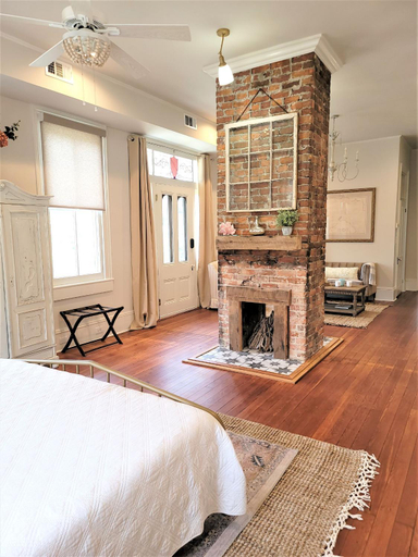 5, Kelley House, Escambia