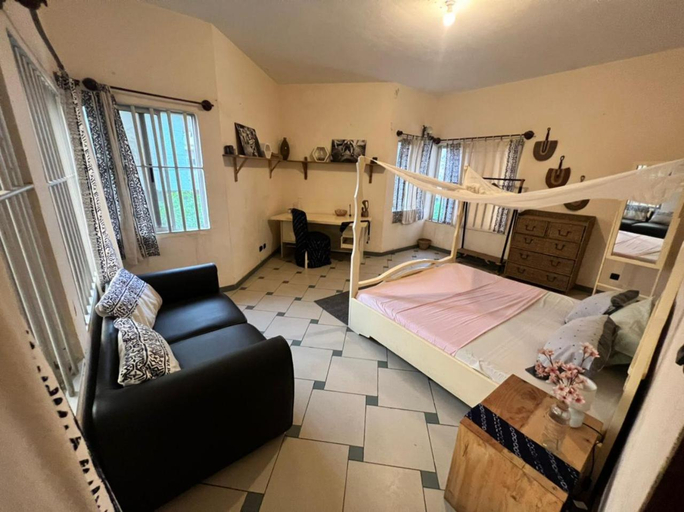 Others 5, Le Colibri Guesthouse, Cotonou