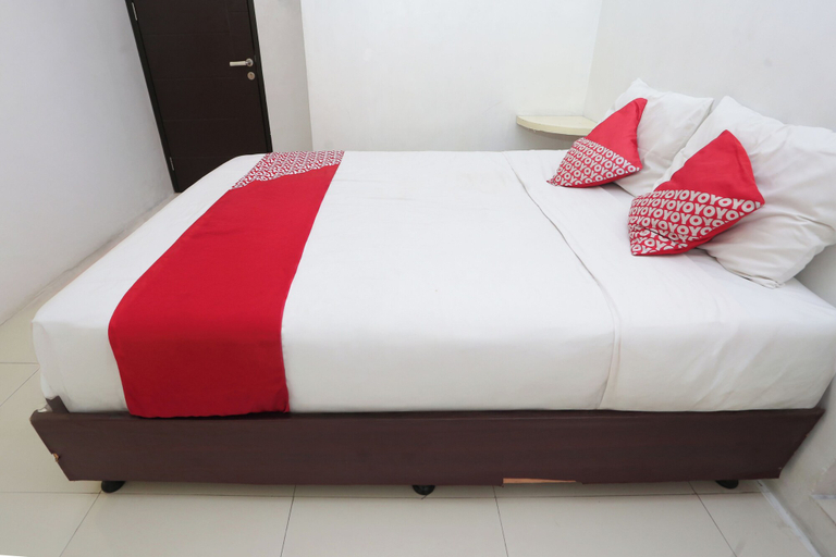 Bedroom 2, OYO 94348 Bro & Sis, Bekasi
