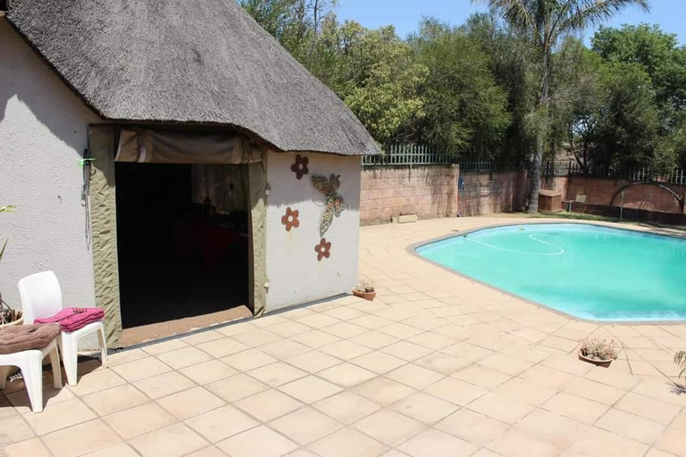 Others 5, Swartbessie Geusthouse, West Rand