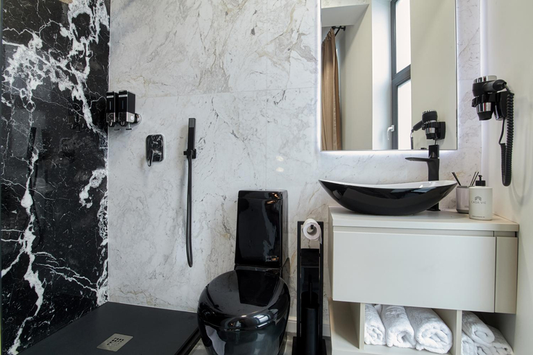 Bathroom, Peninsula Luxury & Spa, Navodari