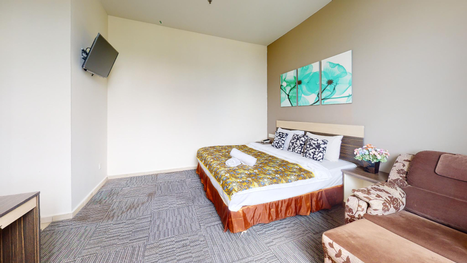 Bedroom 8