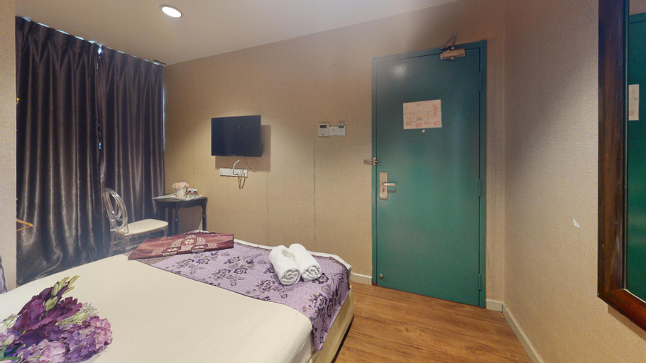 Bedroom 6