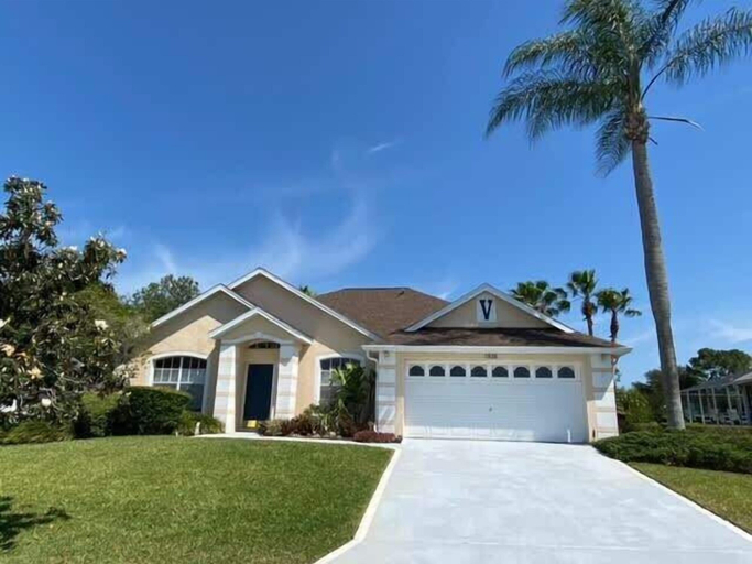 Exterior & Views 2, Golf Course Views, Southern Dunes Pool Villa, Large Pool Deck, Polk