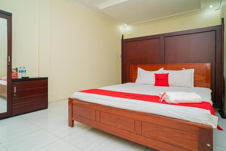 Bedroom 8