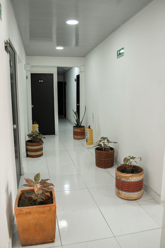 Others 5, Hotel Santander Express, Neiva