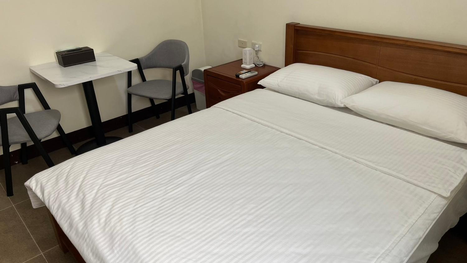Others 5, Sharkat Homestay, Penghu