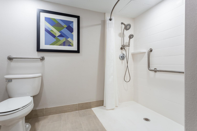 Bathroom 7