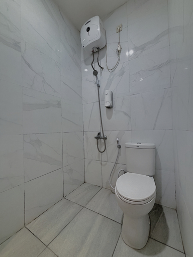 Bathroom 5, Yutaka Inn Mahveen Suhat, Malang