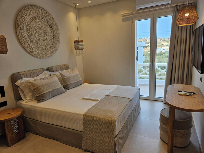 Bedroom 2, Aristotle Suites, South Aegean