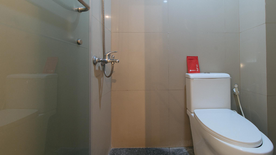 Bathroom 6