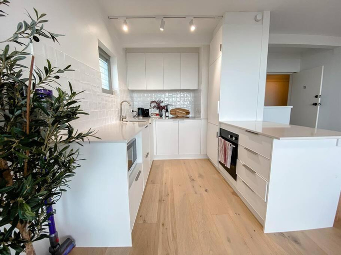 Dining Room 6