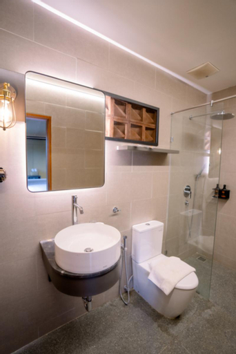 Bathroom 6