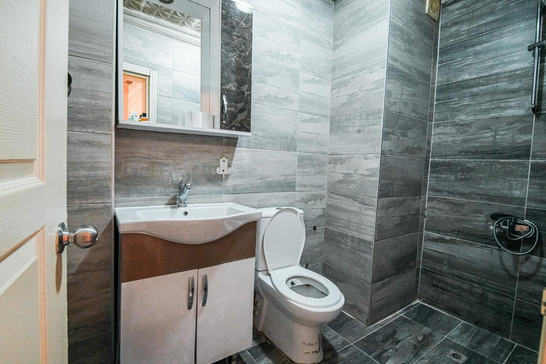 Bathroom 4, Sahra Otel, Kadıköy
