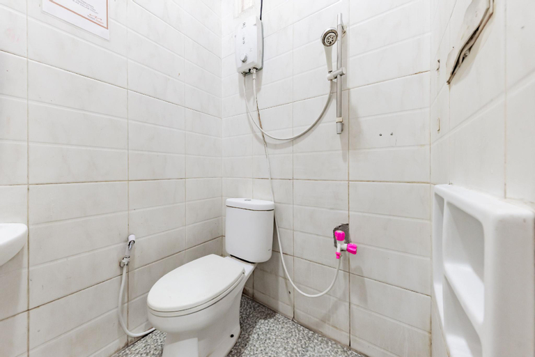Bathroom 4