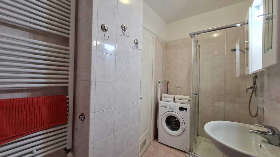 Bathroom 2, Fiorilli House - Fair District - Gratis Private Parking, Bologna