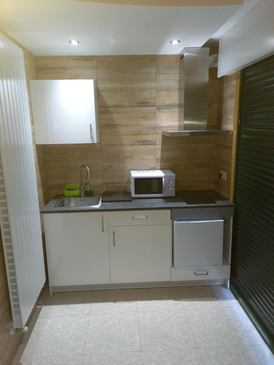 Others 2, Hostal Carpinteiras, Pontevedra