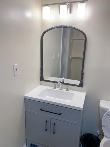 Others 2, Sweet bedroom located central of downtown, Baltimore