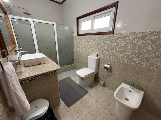 Others 2, Bethel's Villas
