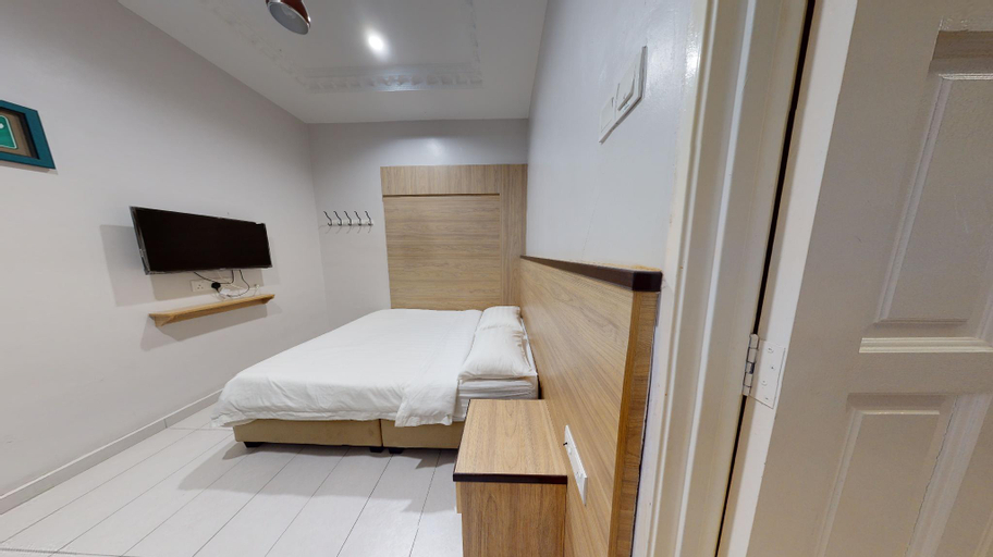 Bedroom 8