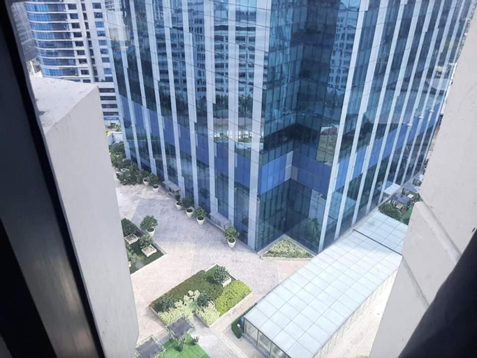 Spacious 2 Bedroom Unit with Pool, Pasig City