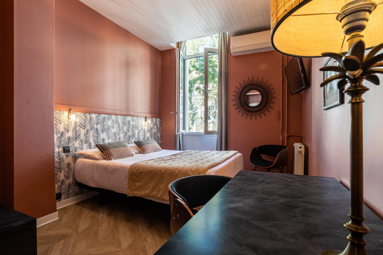 Bedroom 3, Azur Hotel, Bouches-du-Rhône