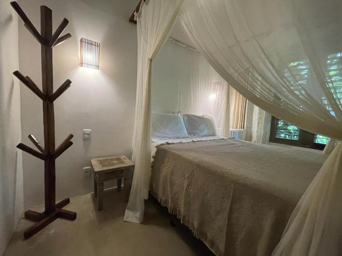 Others 5, Villa de Bemposta-Trancoso, Porto Seguro