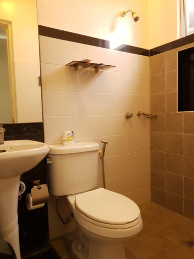 Bathroom 3, SOUTHPICK RESORT & HOTEL INCORPORATED, Santa Rosa City