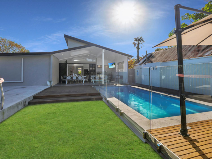 Gorgeous Getaway Toowoon Bay, Wyong - South and West