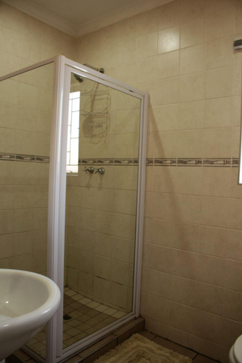Bathroom 3, Accommodation at Potch Guesthouse, Dr Kenneth Kaunda