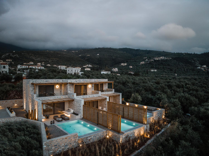 Others 3, Castor & Pollux, Peloponnese