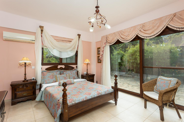 Bedroom 3, Aspa sunny &cozy beach house in Plaka , Elounda, Crete