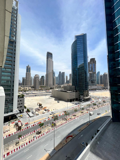 Others 3, Lux Studio in Downtown w big balcony & canal view, Dubai
