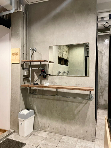Bathroom 9