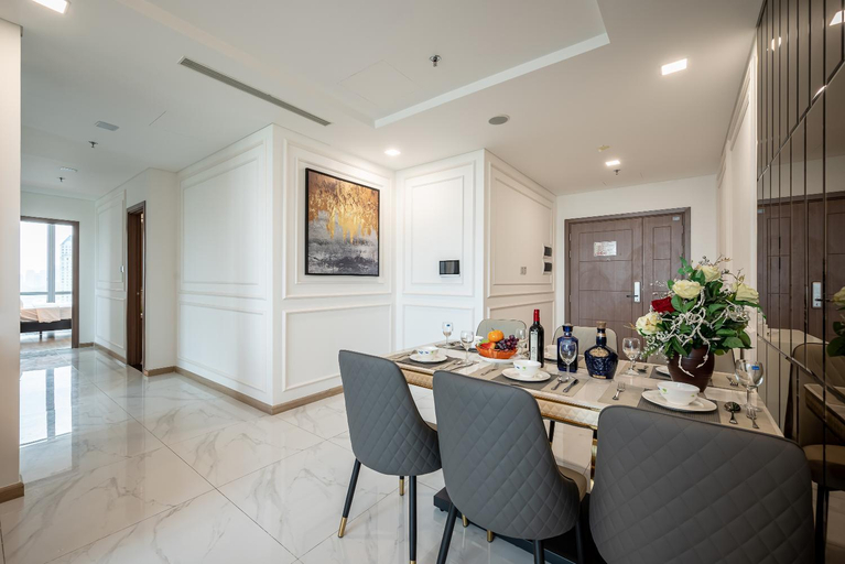 Dining Room 13