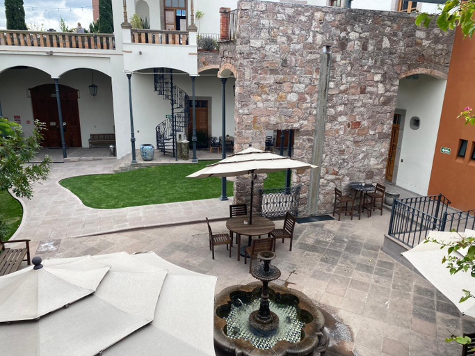 Others 4, Hotel Arista 1026, San Luis Potosí