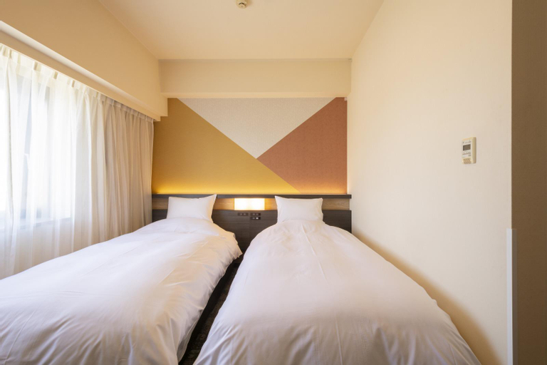 Bedroom 12