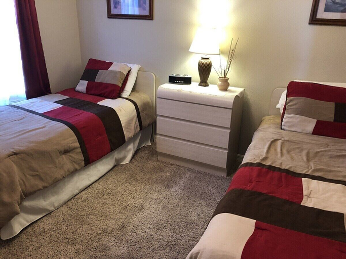 Bedroom 2, Southern Dunes Holiday Home, Private Pool Area, Polk