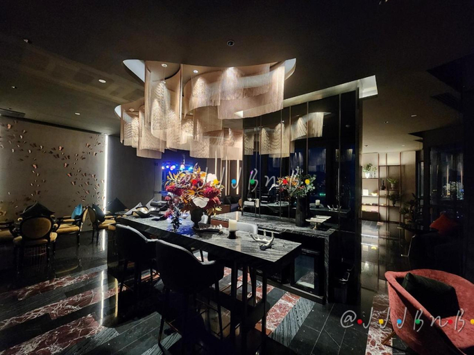 Others 3, Edge Central Pattaya by JJJ, Pattaya